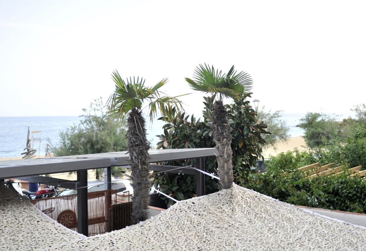 Hotel Kalima Caldes D'Estrach Bagian luar foto