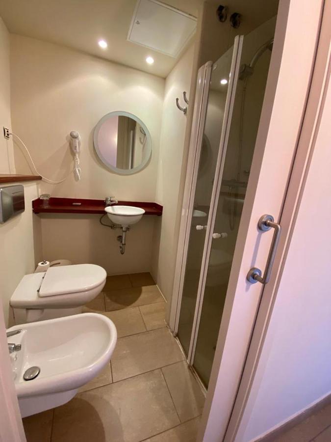 Hotel Kalima Caldes D'Estrach Bagian luar foto